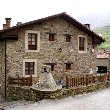 La Cueva Del Bosque בית נופש